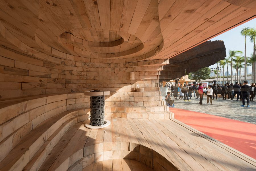 Cavità di una sauna in legno