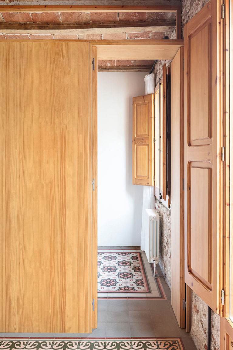 Apartamento paredes de piedra