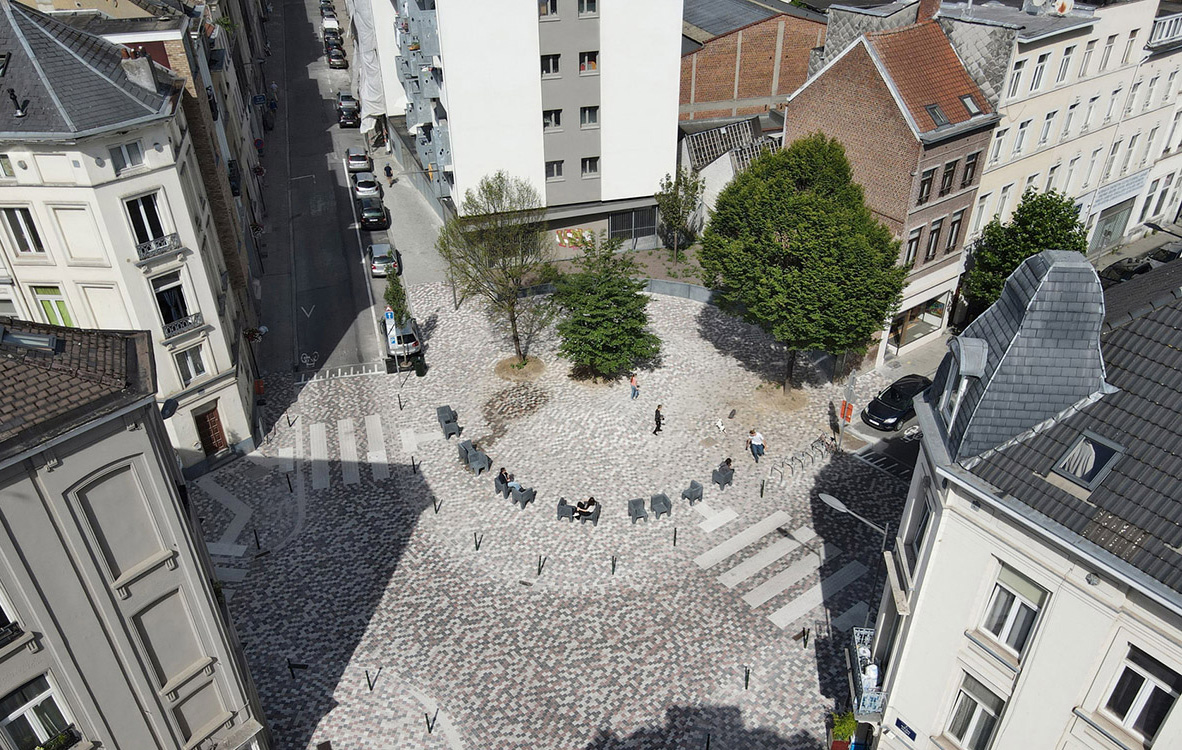 Artichaut: davantage de place publique, moins de rue. Restaurer, par l'architecture, la hiérarchie entre l'humain et la machine