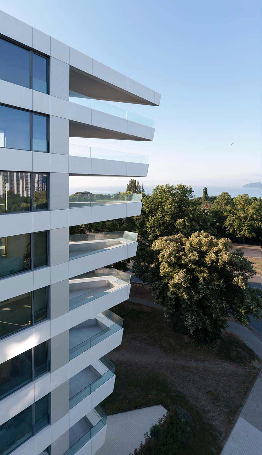 Unparalleled views and luxury living at EOS in Varna