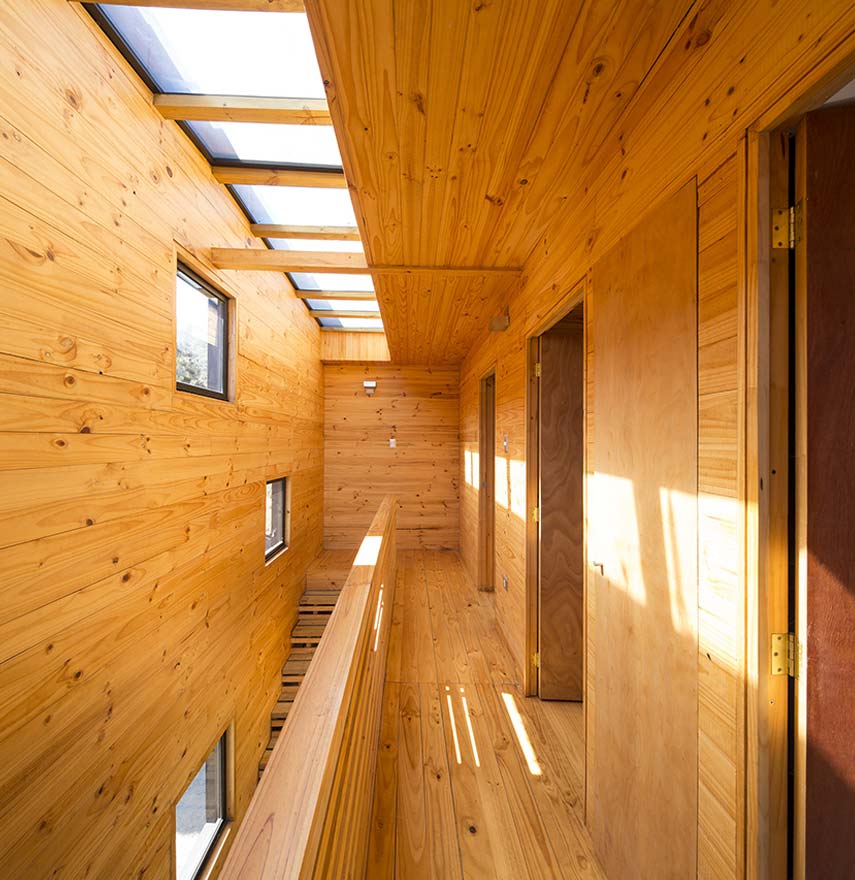 Energy-efficient Cube House integrated with nature