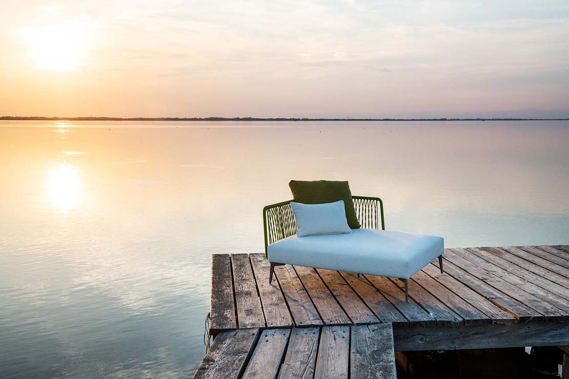 Canapés, fauteuils et poufs Veranda pour des espaces extérieurs jeunes et de qualité