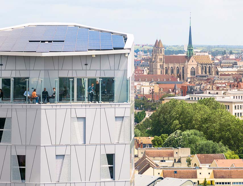 Arsenal Tower: example of positive energy building