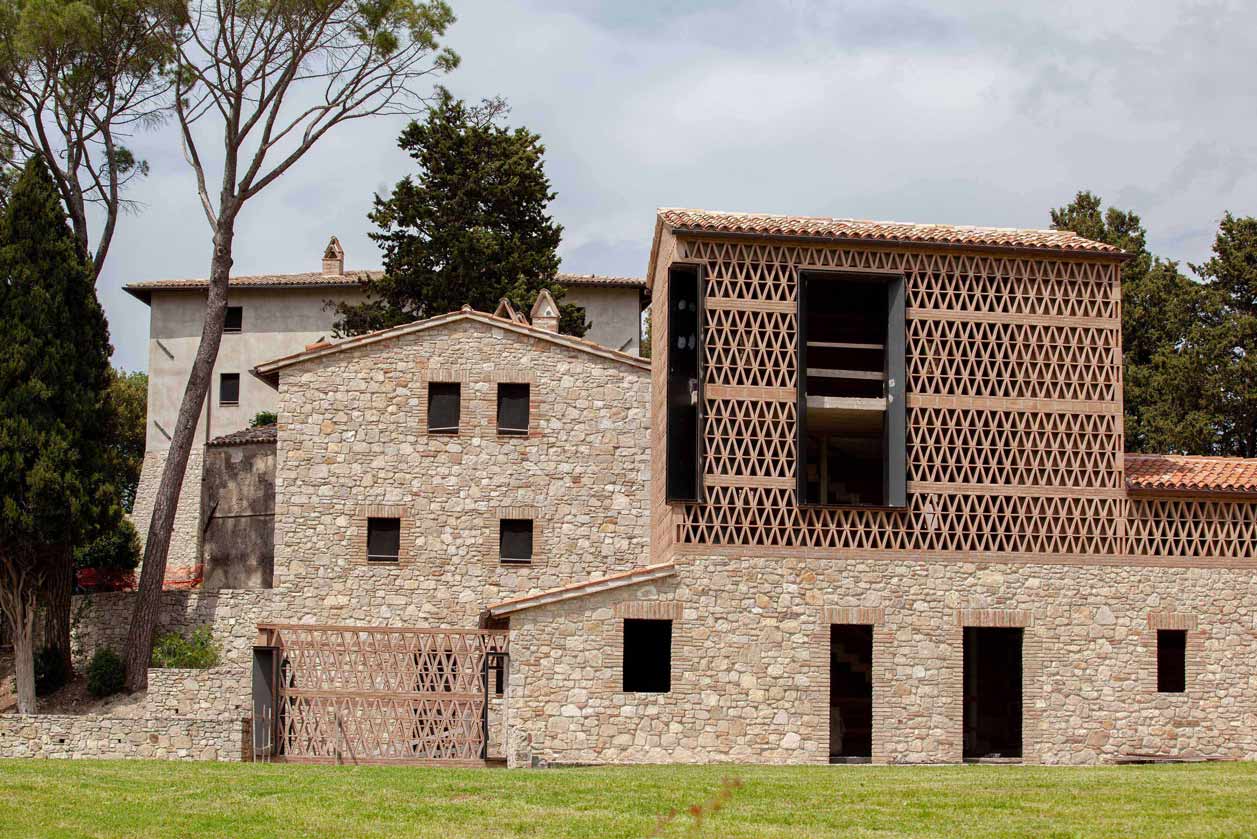 Residential complex in Asproli | the village between history and modernity