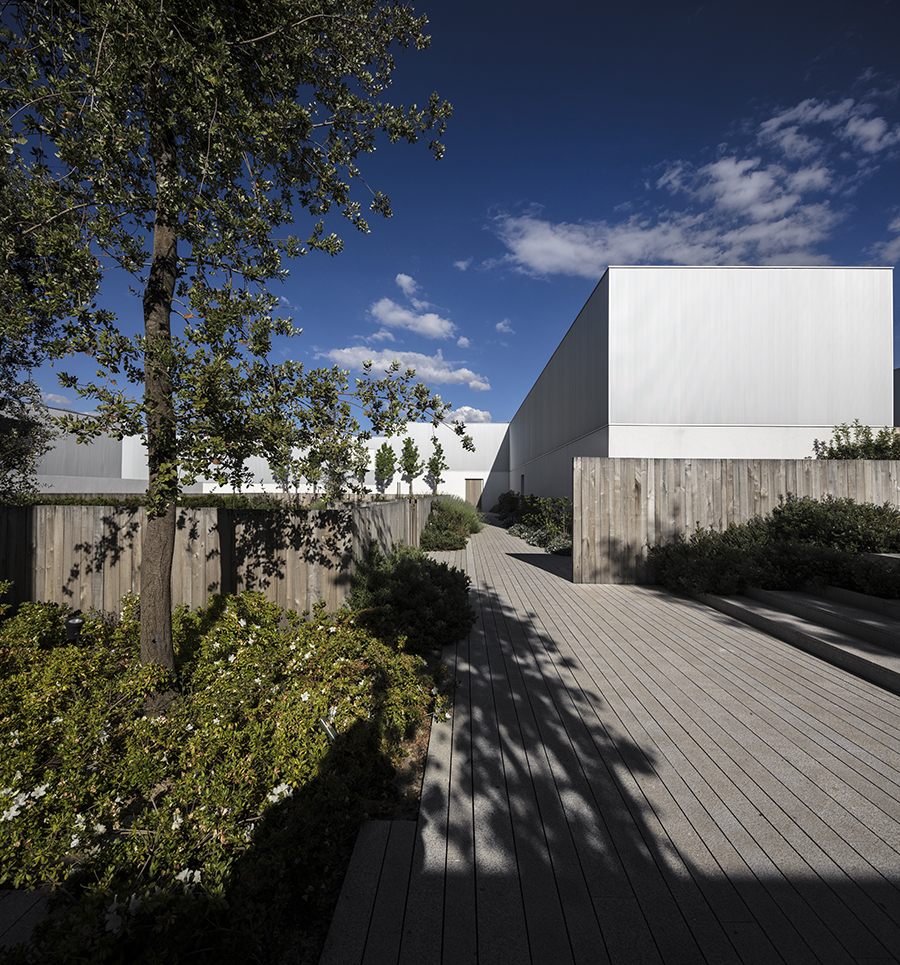 Terrace wood cladding