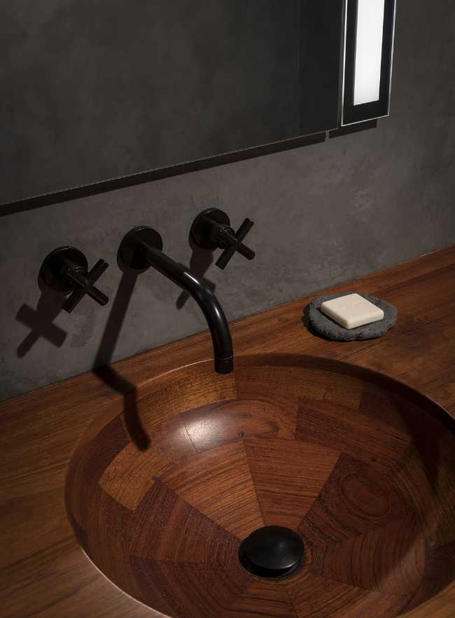 Transformation of a commercial space in Seattle. Photography studio with a sleeping area