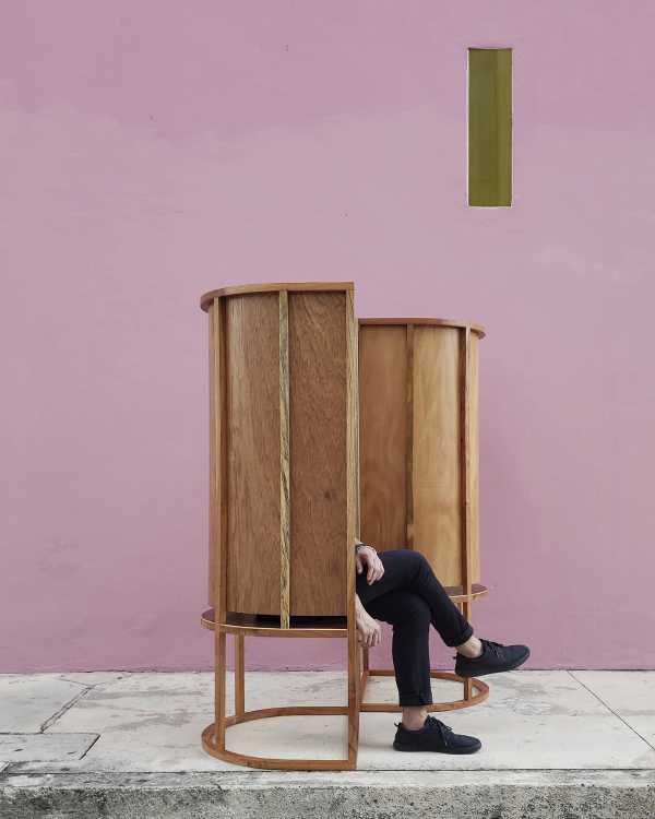 From the Yucatan tradition, the urban furniture to stay close to each other in the new canons of the current collective living