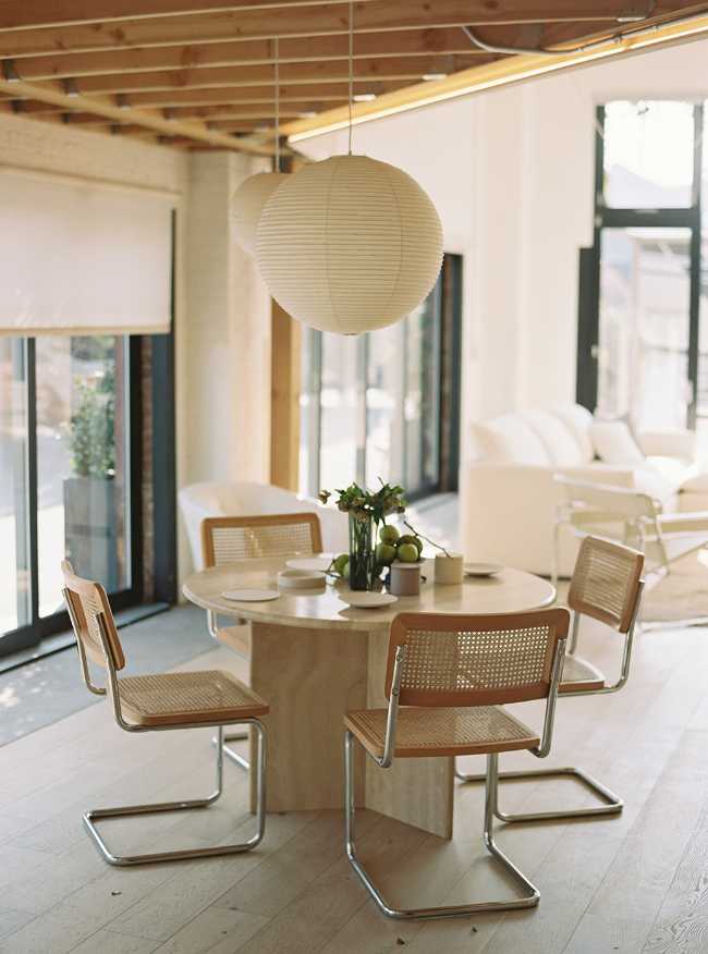 Japanese-inspired flat. Asian design for an urban zen retreat
