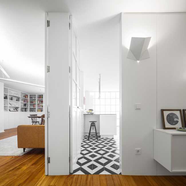 Revised internal structure of a flat. Increased visual communication between rooms