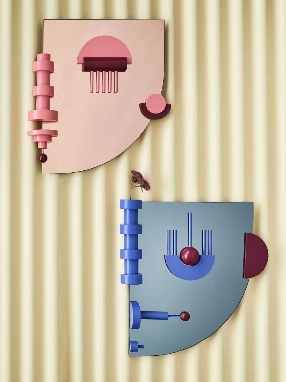 MASQ mirrors and vases: accessories between pre-Columbian masks, art and irony