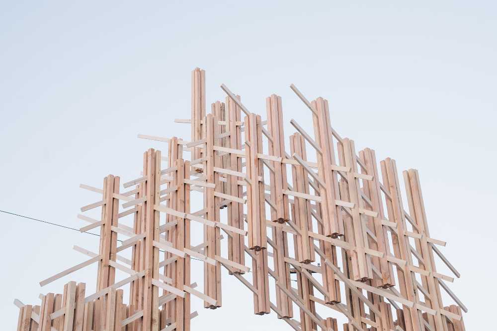 Mori. A wooden installation in Los Angeles that conceptualises the sense of togetherness