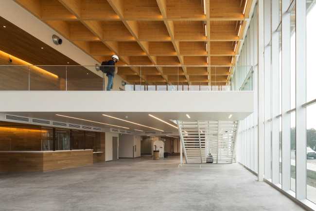 Ancient meets modern. Comparing architectures in the expansion of an auditorium