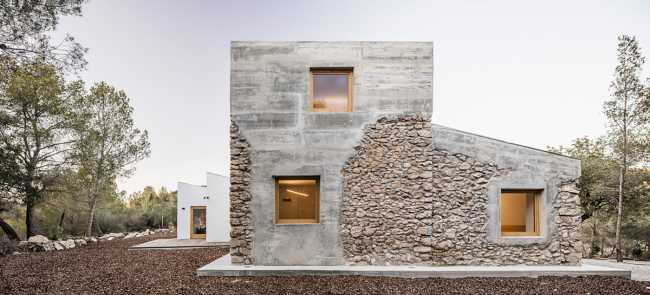 The renovation of Can Tomeau for a conscious and sustainable tourism among cultural assets of local interest