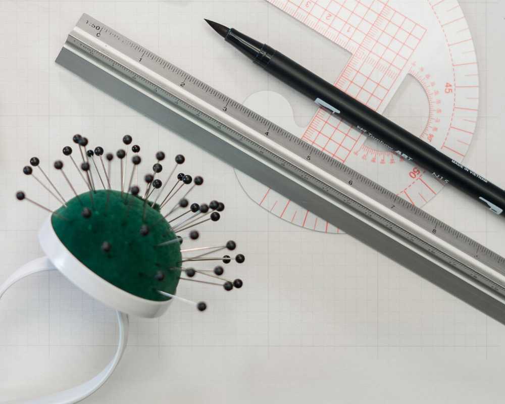 Alfie. Functionality and playfulness to modulate light in a sartorial way