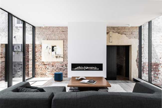 Symmons Plains Homestead: austere Georgian heritage grappling with a renovation shaped by modern trends