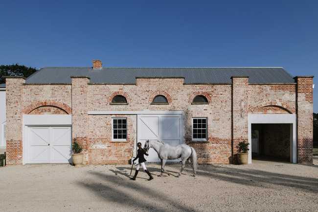 Symmons Plains Homestead: austere Georgian heritage grappling with a renovation shaped by modern trends