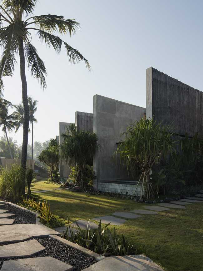The Tiing: cement and bamboo for a boutique resort in Bali