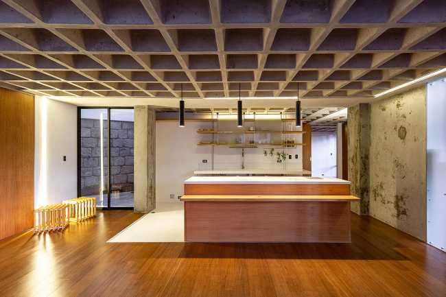 In Ecuador, the CRIBA Building infringes on its walls as an antidote from the fear and lack of communicationUntitled Article