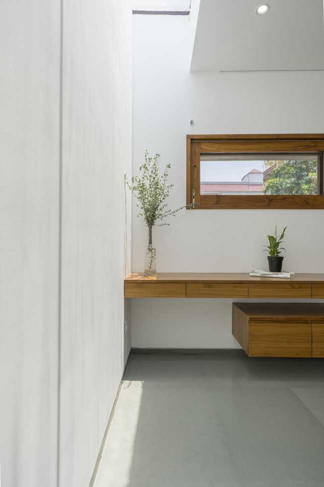 The space that embraces nature and the whole family: Courtyard House