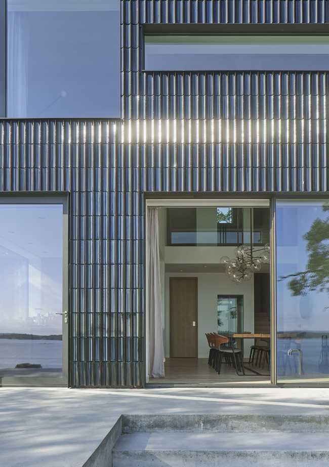 Villa Sagalid, the villa with ceramic walls that look as if they were painted by hand