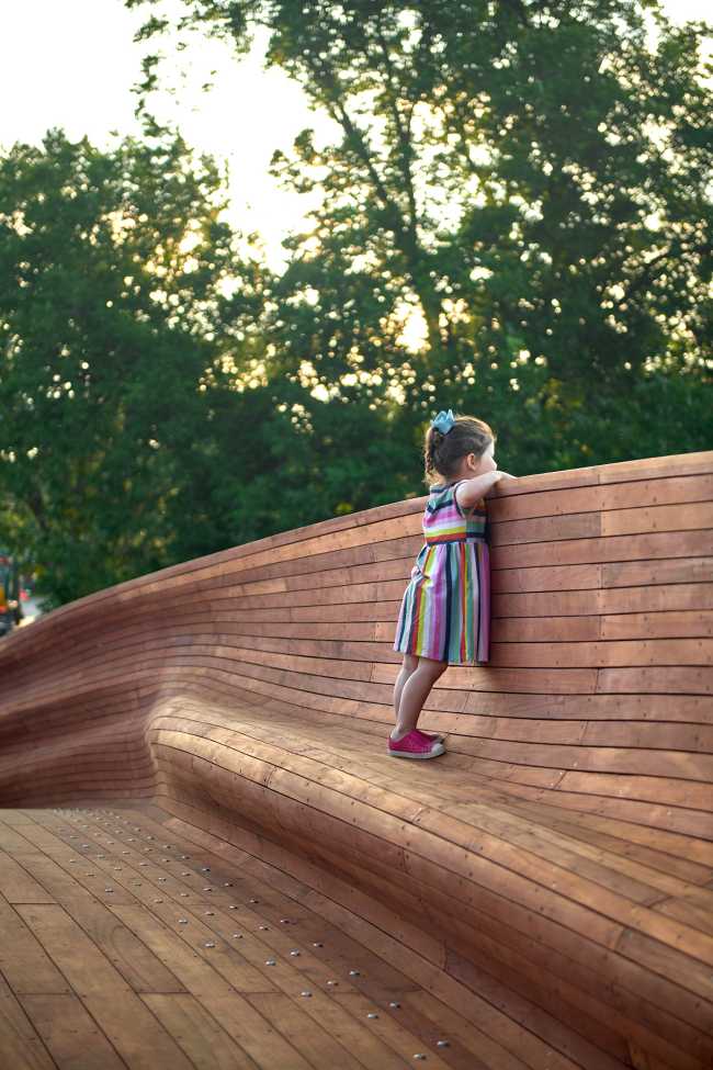 Drift: the innovative pedestrian bridge in Fort Worth, Texas