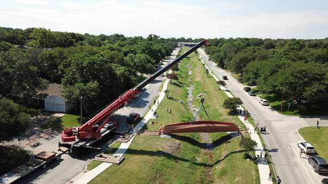 Drift: the innovative pedestrian bridge in Fort Worth, Texas