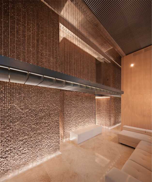 The combination of materials in Casa Fuensanta, which offers privacy but without giving up open space