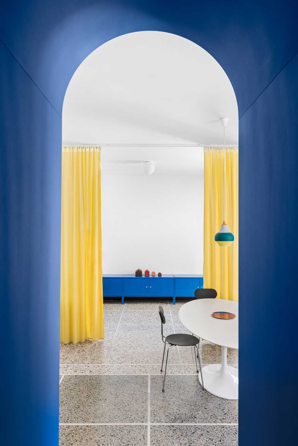Retroscena Apartment, ironic and pop design in the capital of Rome