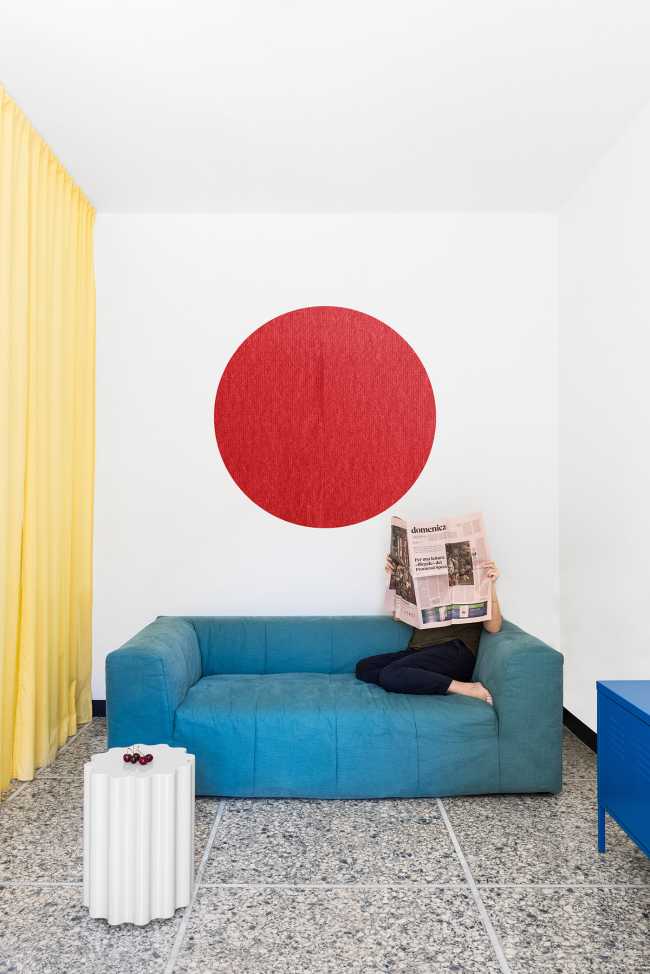 Retroscena Apartment, ironic and pop design in the capital of Rome