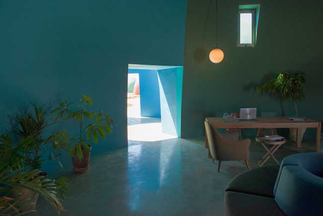 The Presence in Hormuz, the island that swells with rainbow-coloured domes