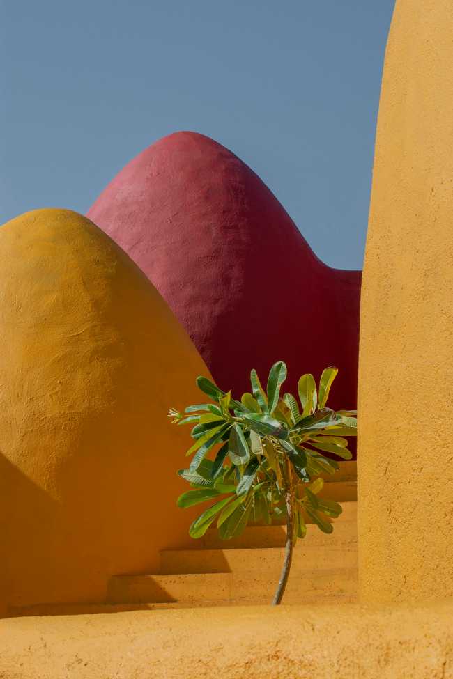 The Presence in Hormuz, the island that swells with rainbow-coloured domes