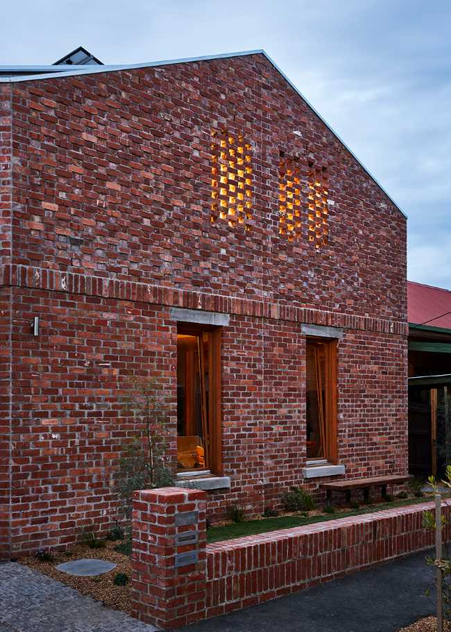 Habitability and ecology maximized in a high-density way of living: the Davison Collaborative project