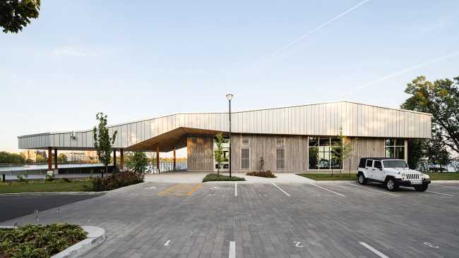The Baie-de-Valois Nautical Center in Pointe-Claire commemorates Montreal's iconic islands