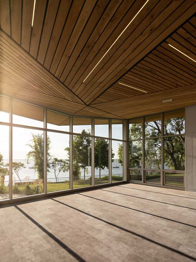 The Baie-de-Valois Nautical Center in Pointe-Claire commemorates Montreal's iconic islands