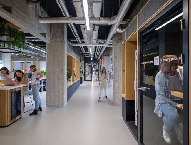 The restoration of an architecturally valuable building for the new headquarters of Unilever Benelux in the heart of Rotterdam