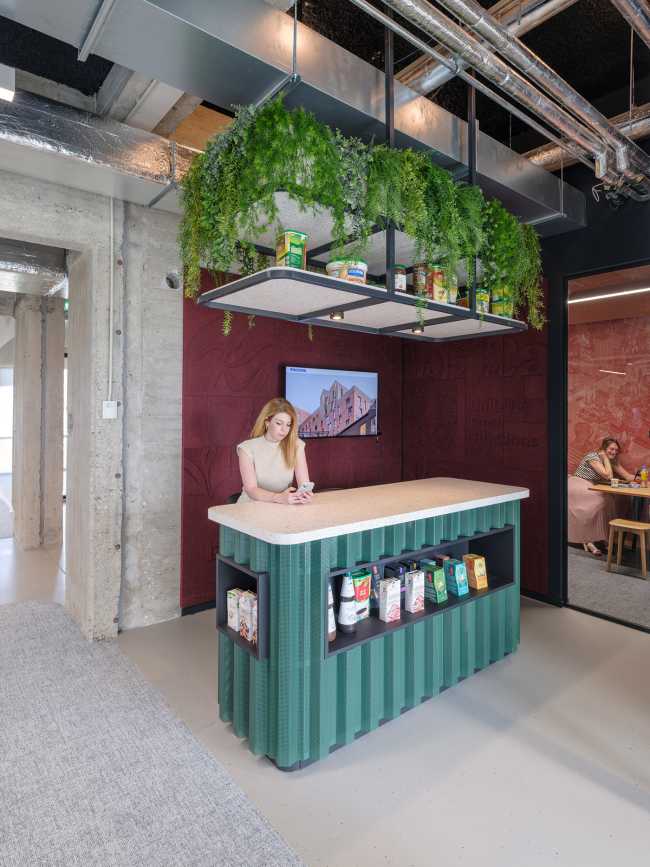 The restoration of an architecturally valuable building for the new headquarters of Unilever Benelux in the heart of Rotterdam