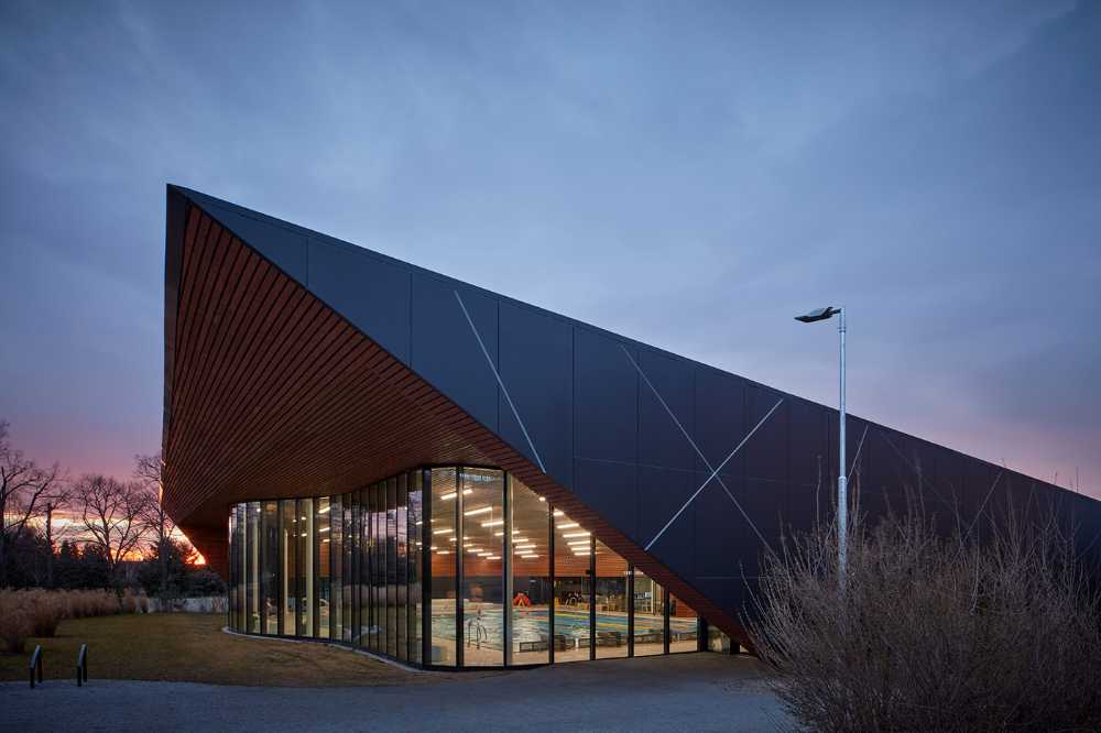 Louny municipal swimming pool is like a sharp rock revealing its precious heart for the well-being of citizens