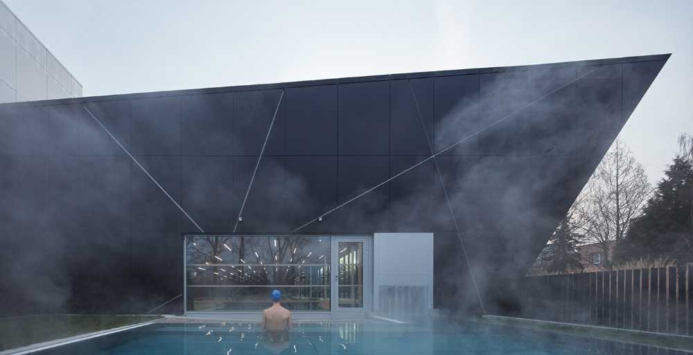 Louny municipal swimming pool is like a sharp rock revealing its precious heart for the well-being of citizens