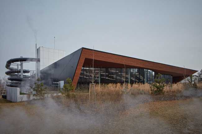Louny municipal swimming pool is like a sharp rock revealing its precious heart for the well-being of citizens