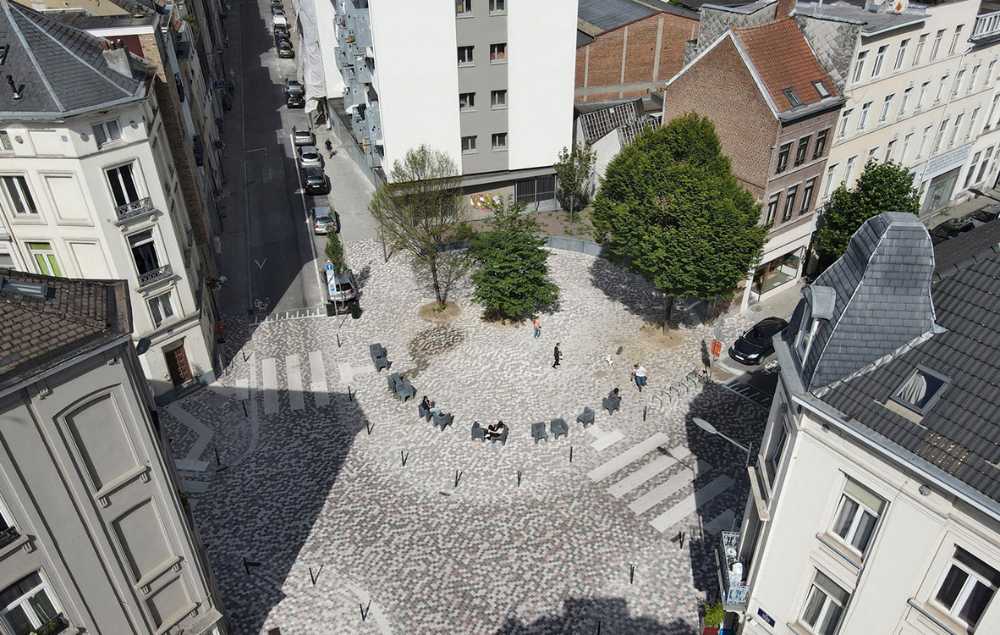 Artichaut: más plaza, menos calle. Restablecer la jerarquía entre el hombre y el coche a través de la arquitectura