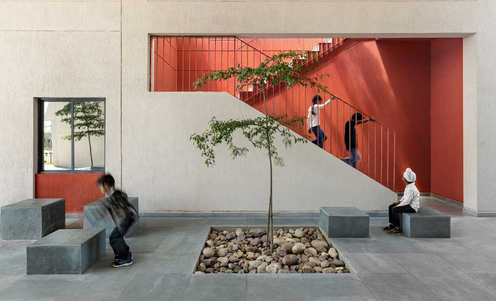 St Martha Bethany Vidyalaya School Phase 1, the ideal constructive envelope for the context