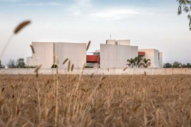St Martha Bethany Vidyalaya School Phase 1, the ideal constructive envelope for the context