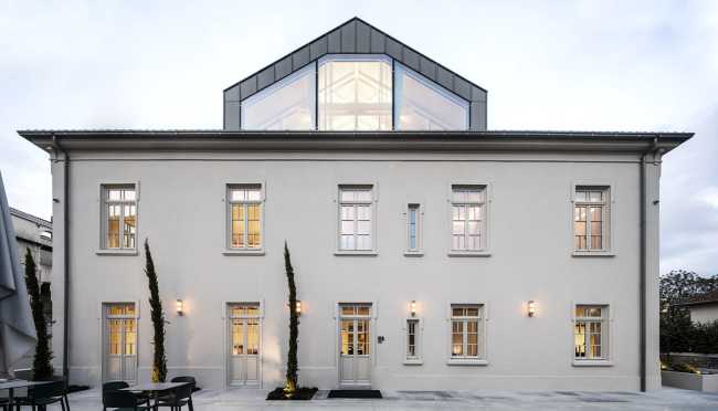 New headquarters of Castro Group. A contemporary architectural intervention that preserves authenticity and the