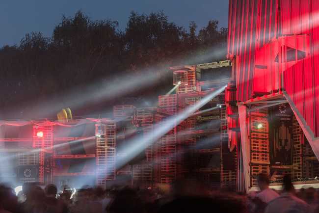 A new edition of the Colosseum at the Sziget Festival. An amphitheater built out of re-usable pallets