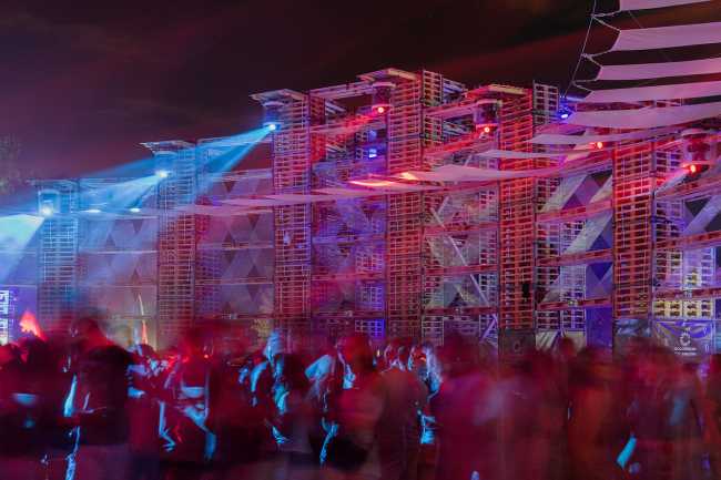A new edition of the Colosseum at the Sziget Festival. An amphitheater built out of re-usable pallets