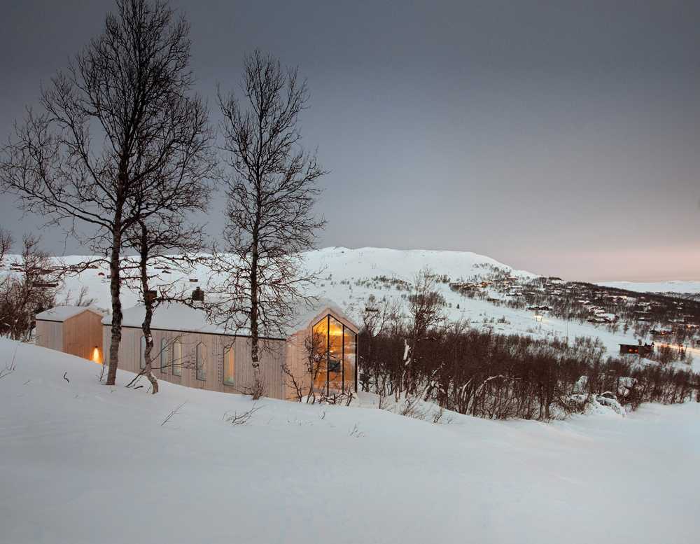 The beauty of the Split View Mountain Lodge between form and materiality