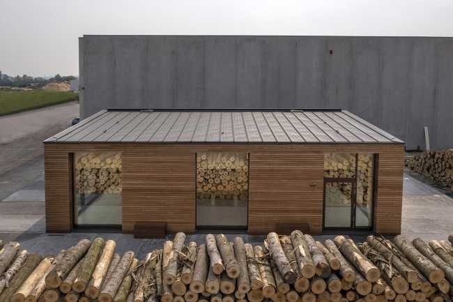 Vigolungo Showroom & Offices Channel: technological innovation and sustainable architecture