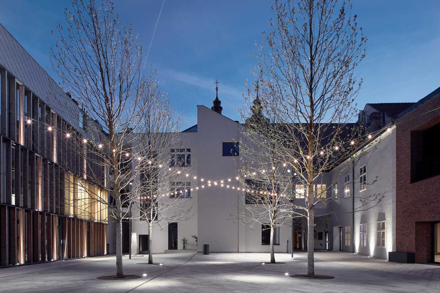 Redevelopment of a Czech building complex on Stefanikova street