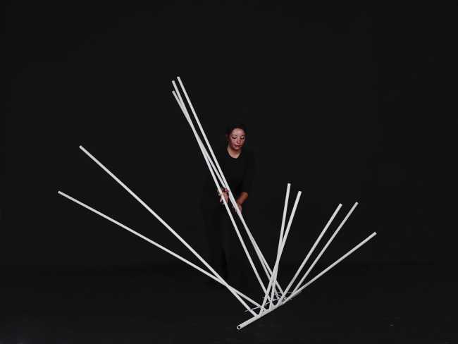 Emotional Space. A reflection on the relationships between space, body, and movement