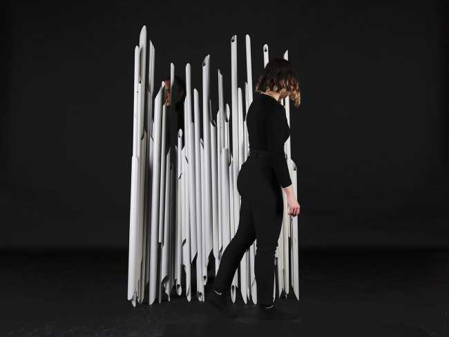 Emotional Space. A reflection on the relationships between space, body, and movement